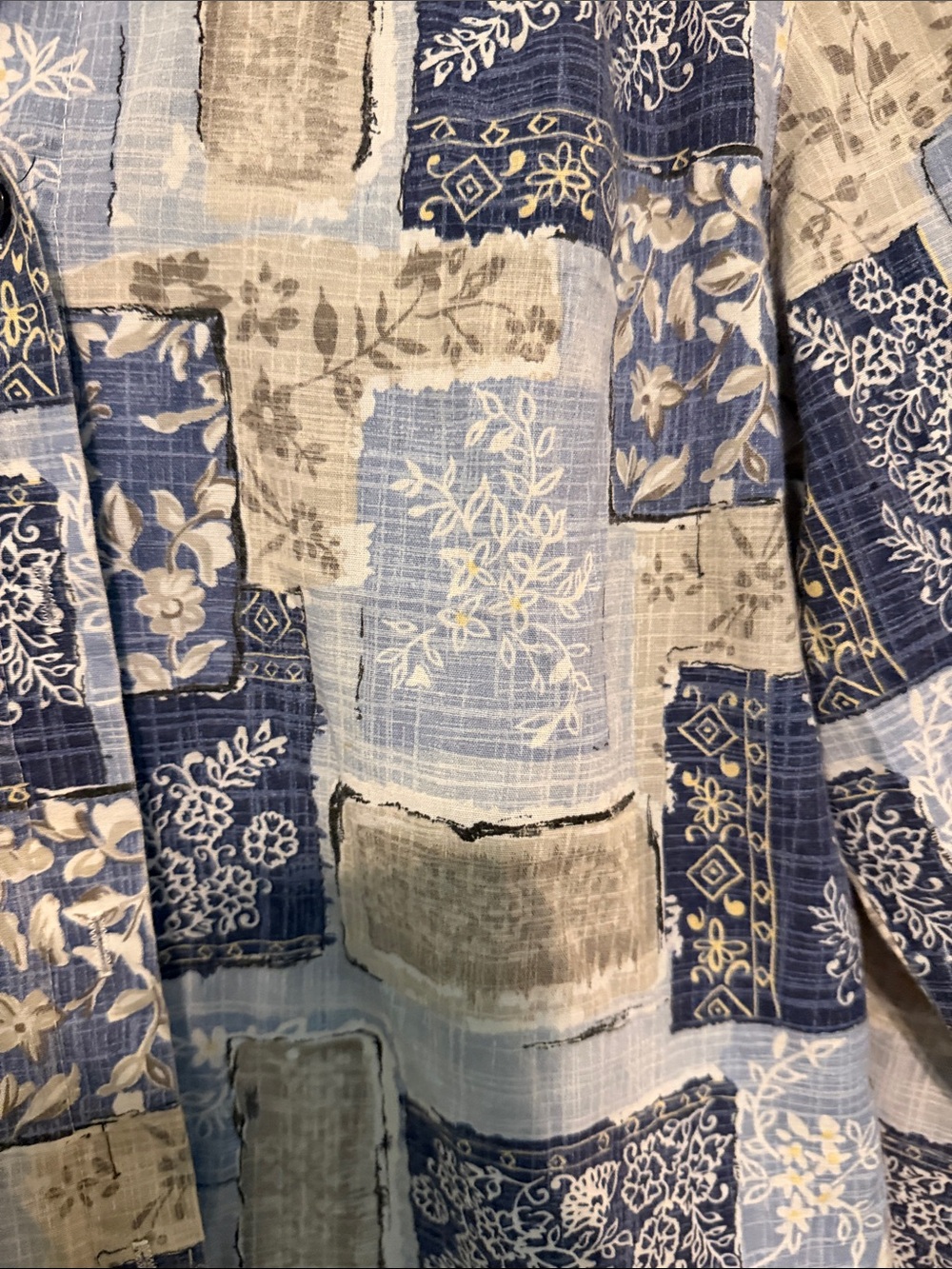 Tapestry Floral Patchwork Button-Up Shirt in Blue and White Cottagecore - Picture 6 of 7